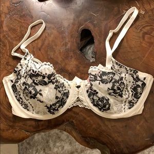 Victoria'a Secret Bra
